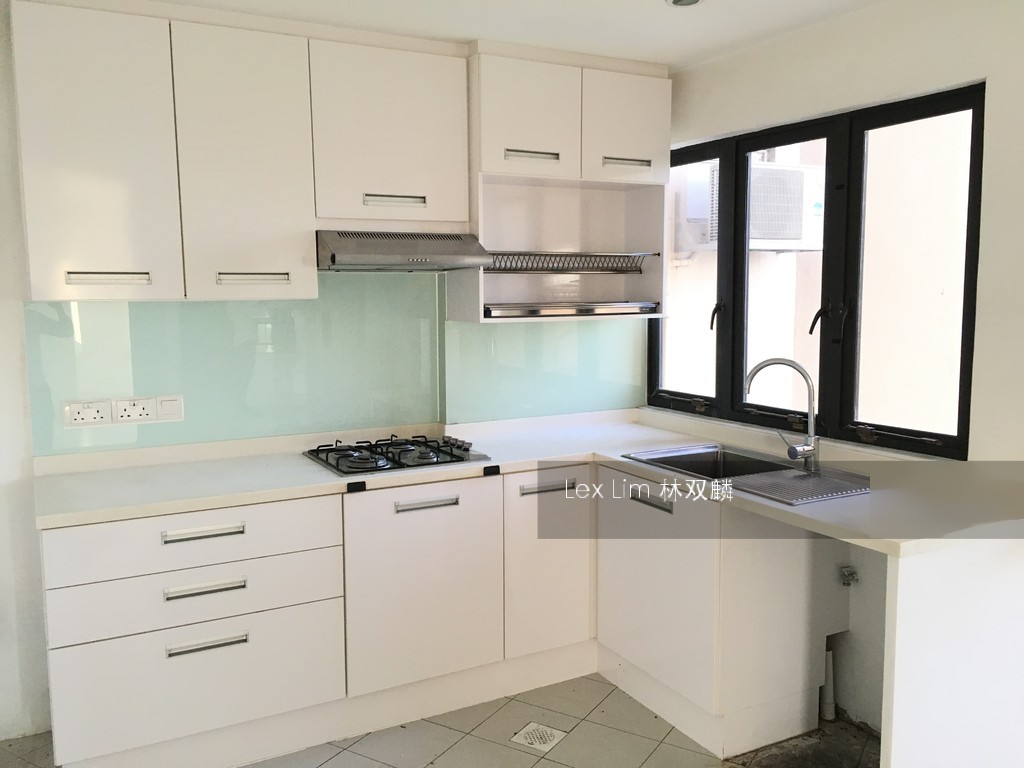 Bayshore Park (D16), Condominium #132429362